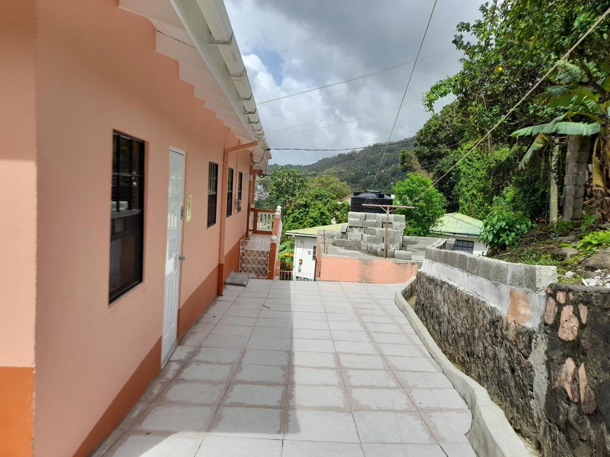 Angie'S Cove, Modern Get-Away Overlooking Кастри Экстерьер фото